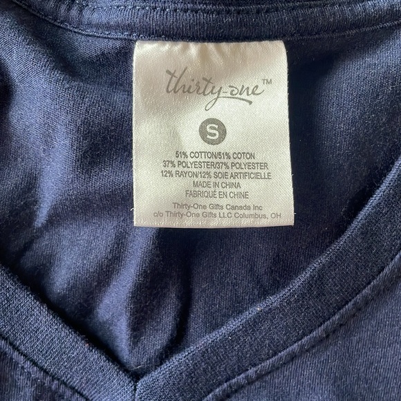 Two Thirty-One T-shirts - Picture 4 of 5